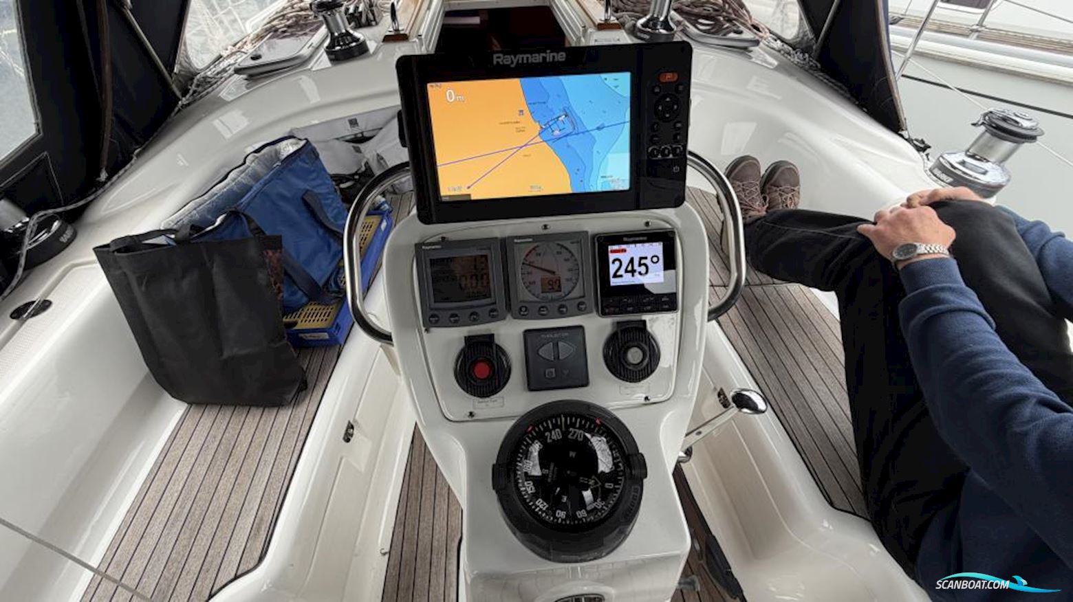 Bavaria 38