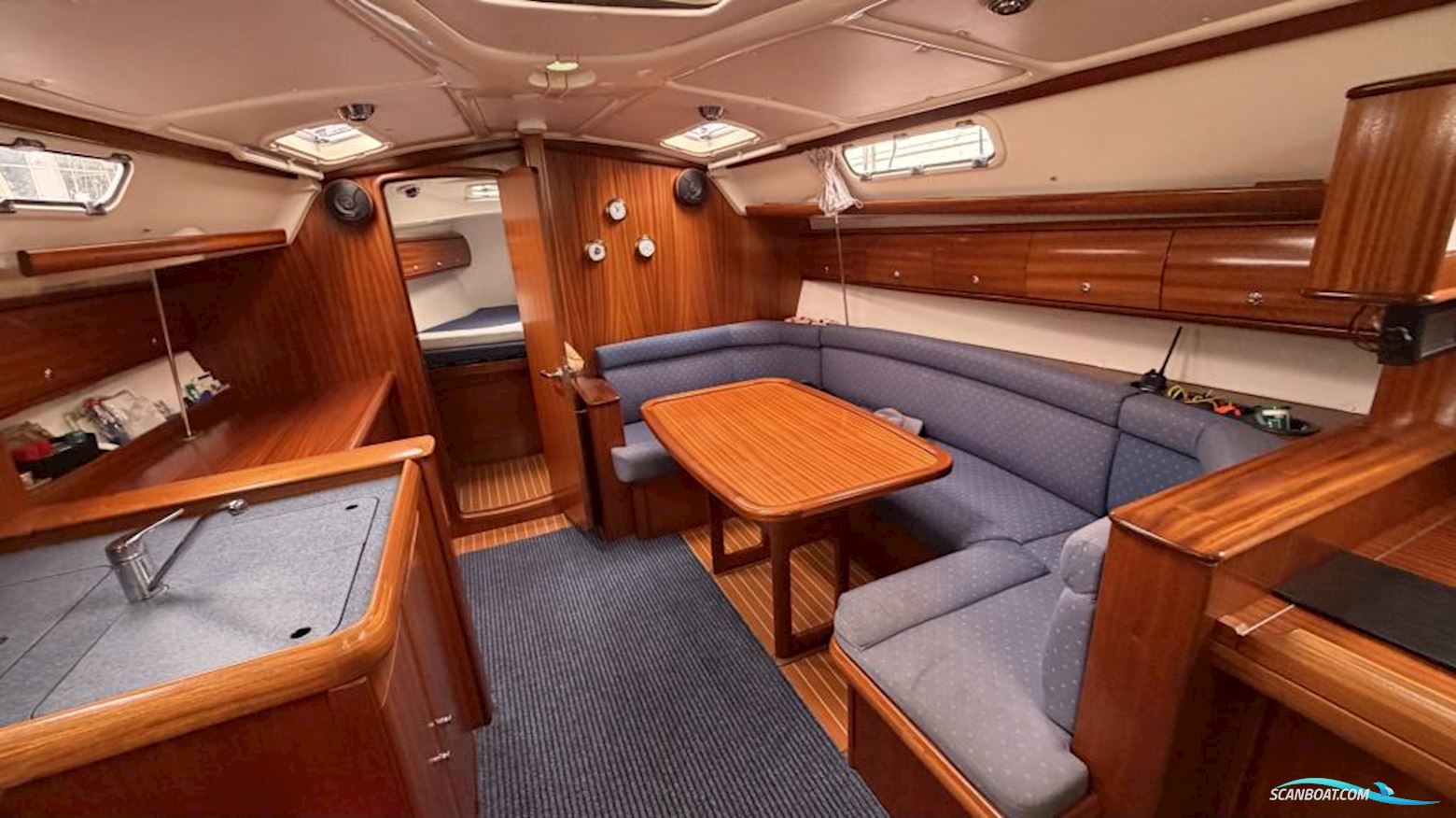 Bavaria 38