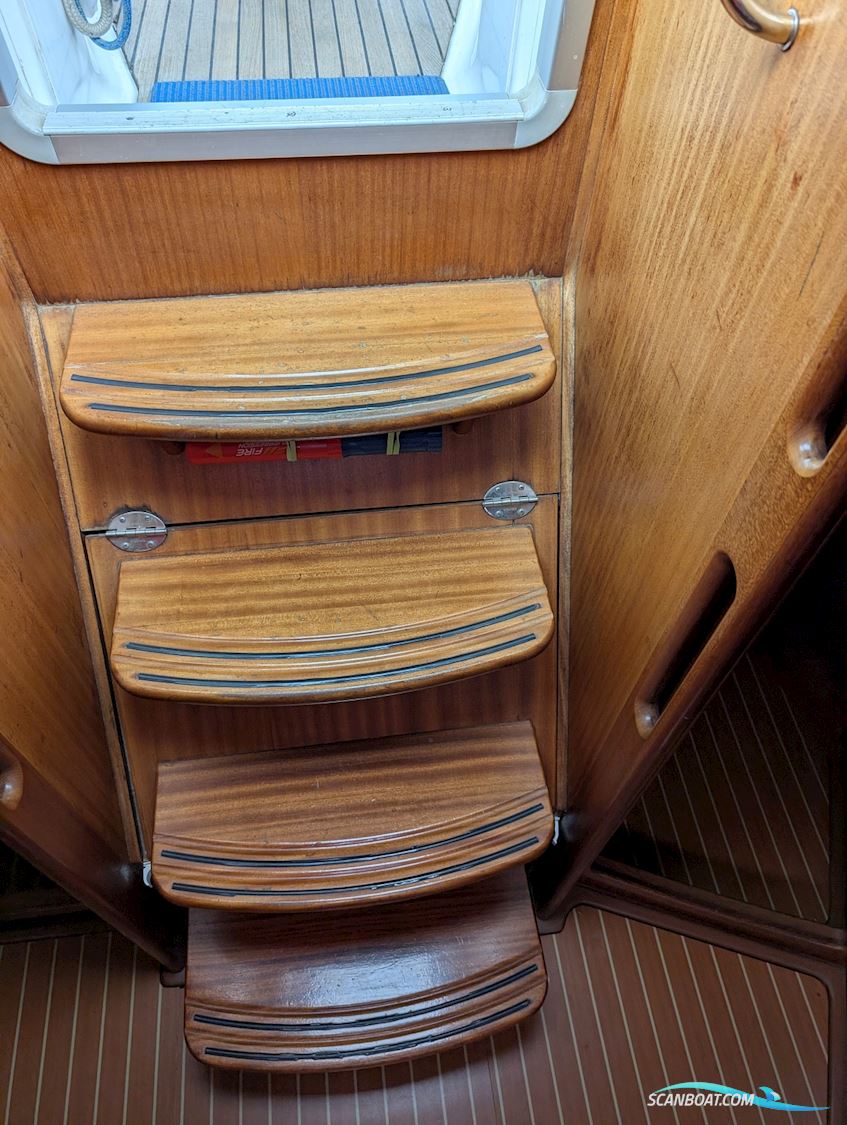 Bavaria 38