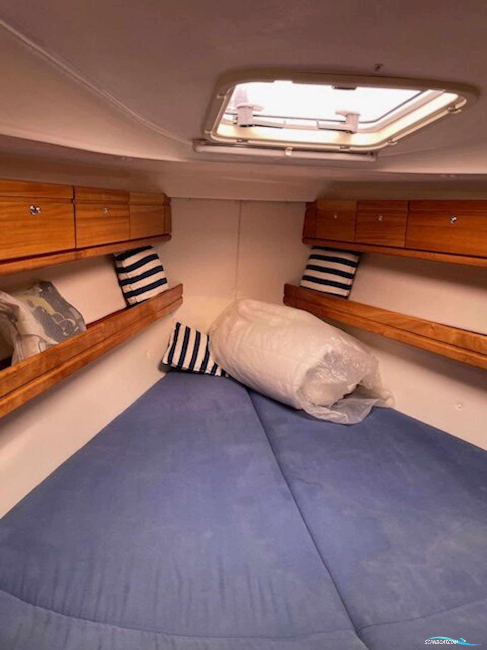 Bavaria 39 med el-spil.