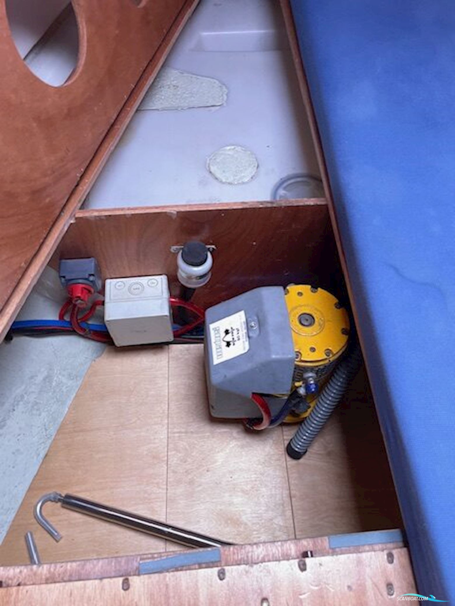 Bavaria 39 med el-spil.