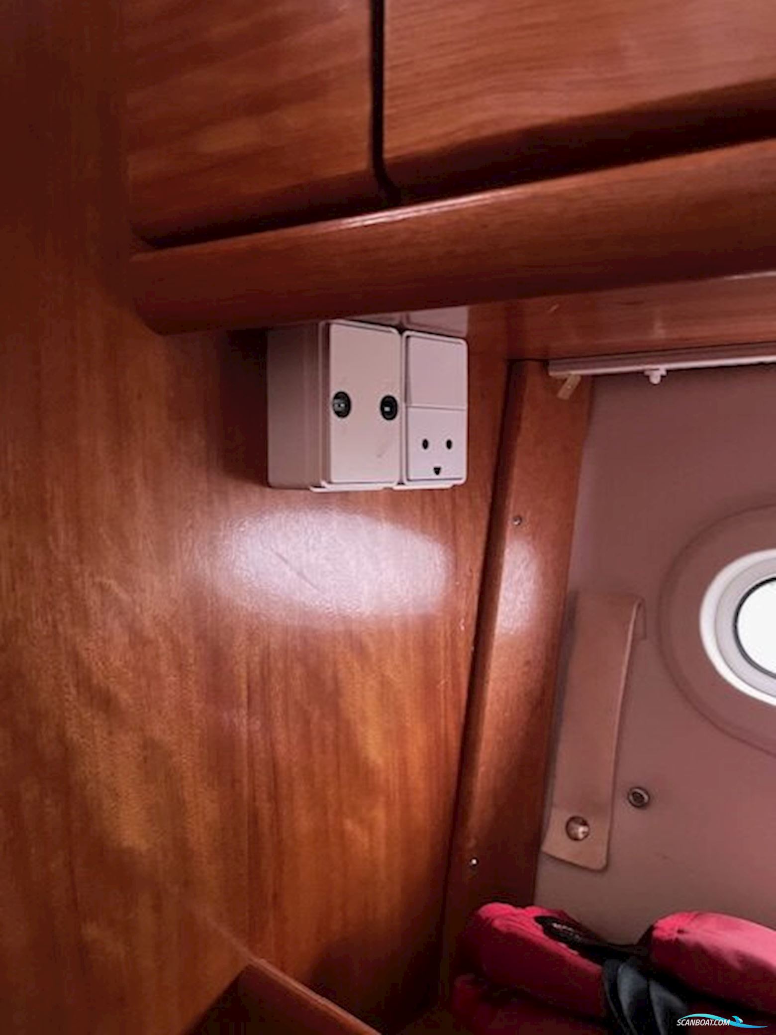 Bavaria 39 med el-spil.