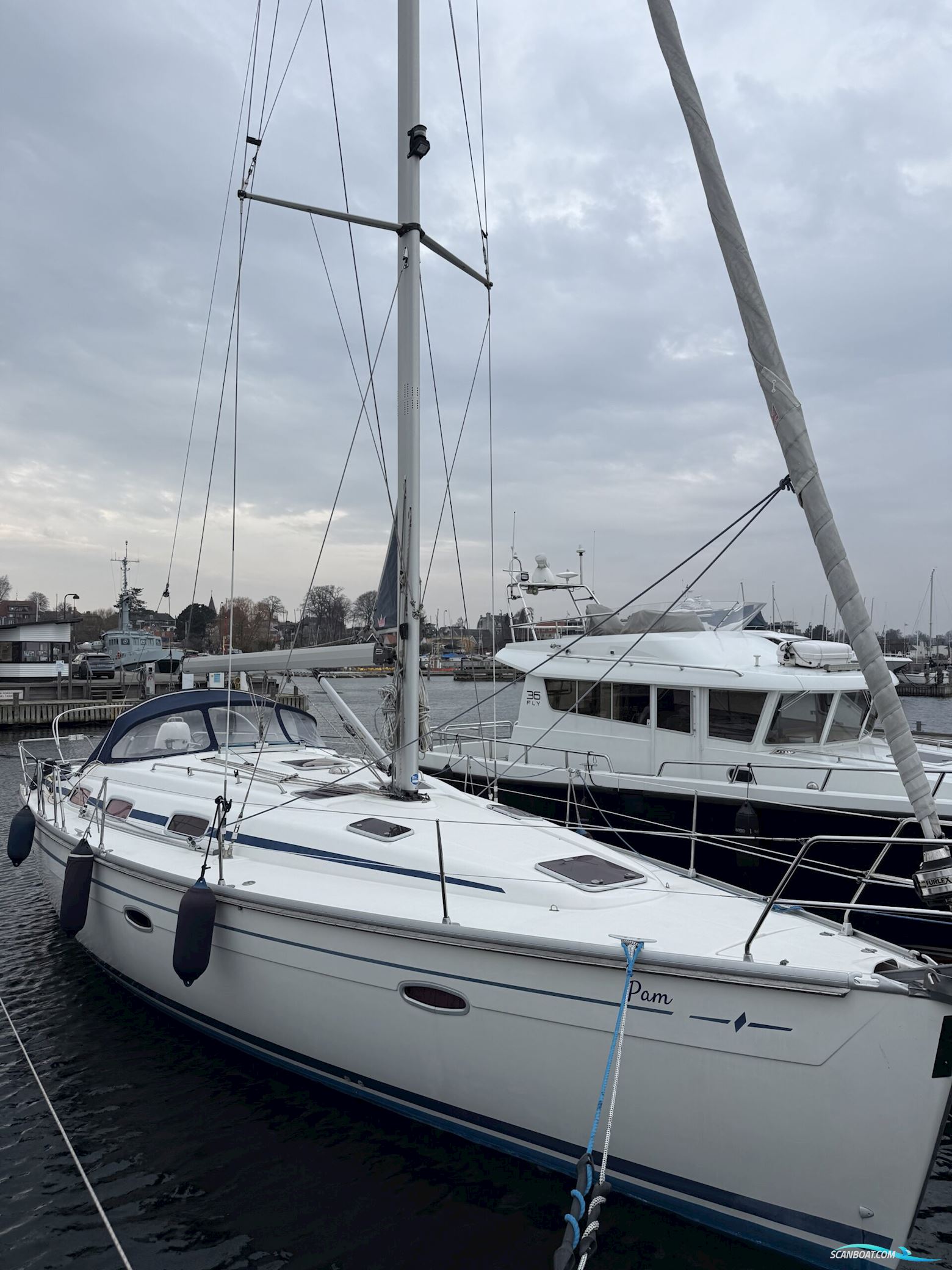 Bavaria 39 med el-spil.