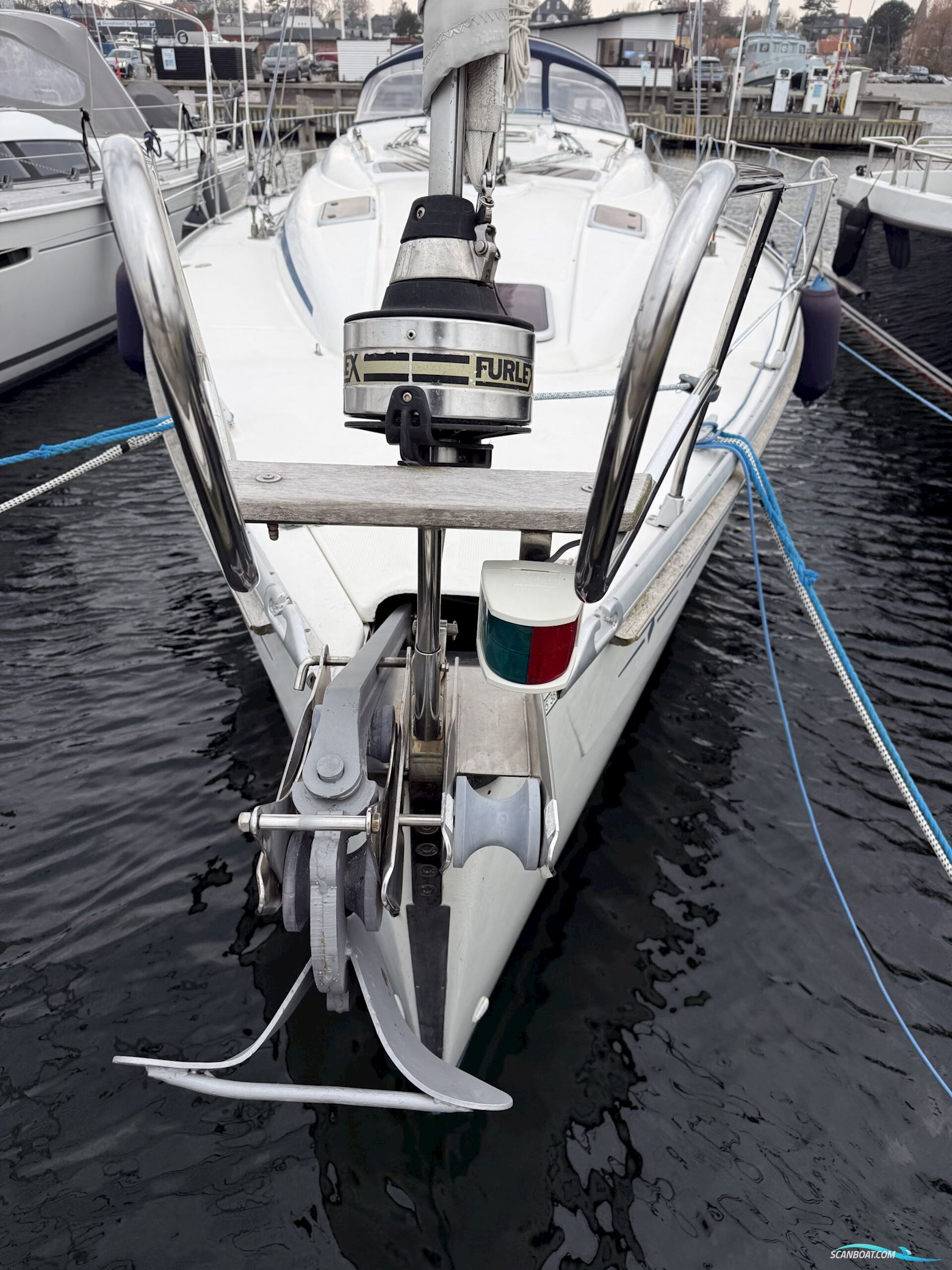 Bavaria 39 med el-spil.