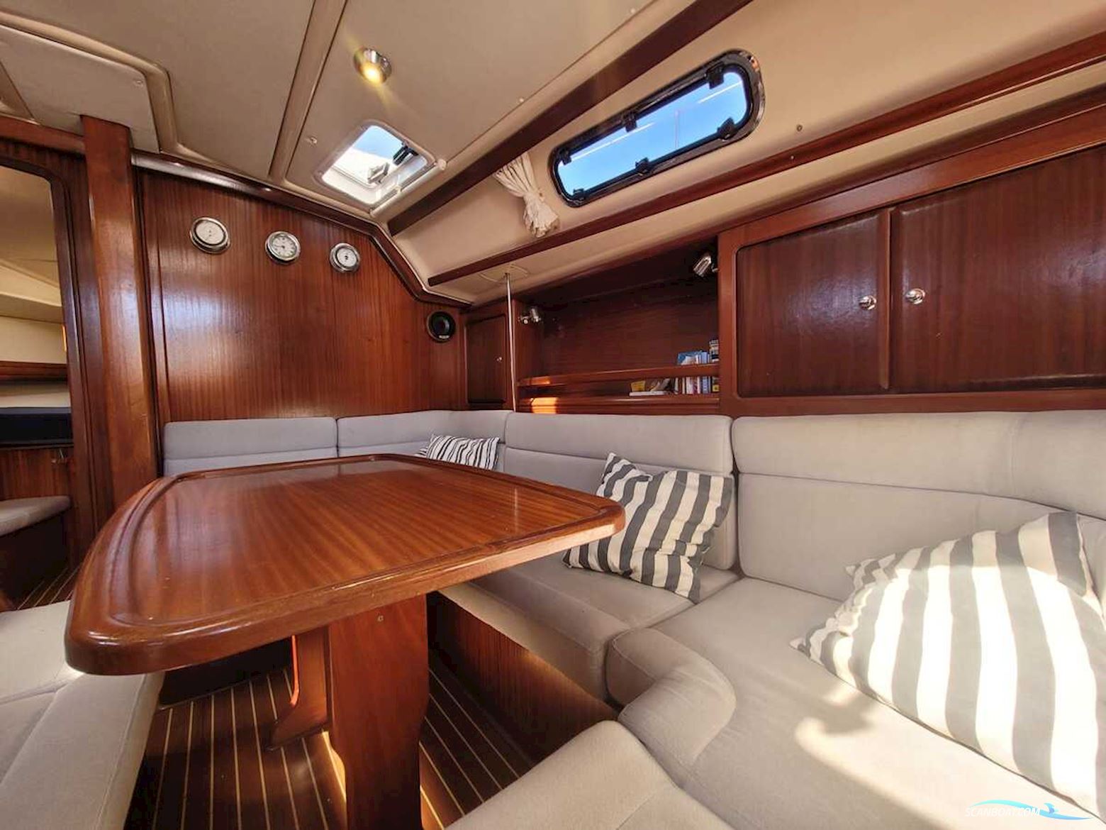Bavaria 40-3