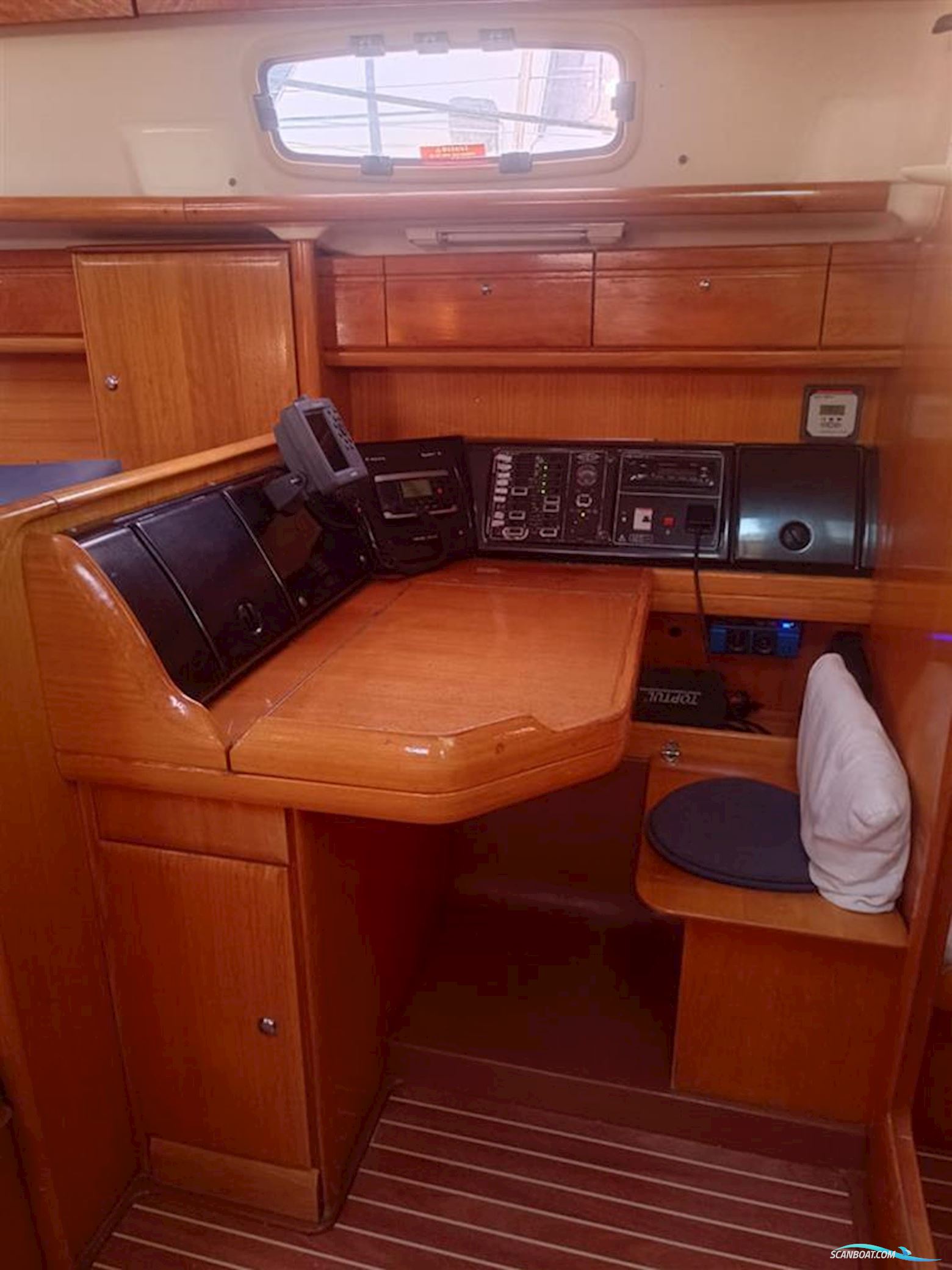 Bavaria 42 CRUISER