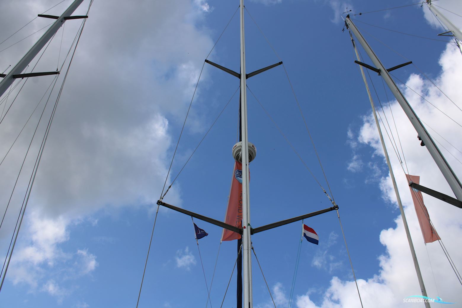 Bavaria 44
