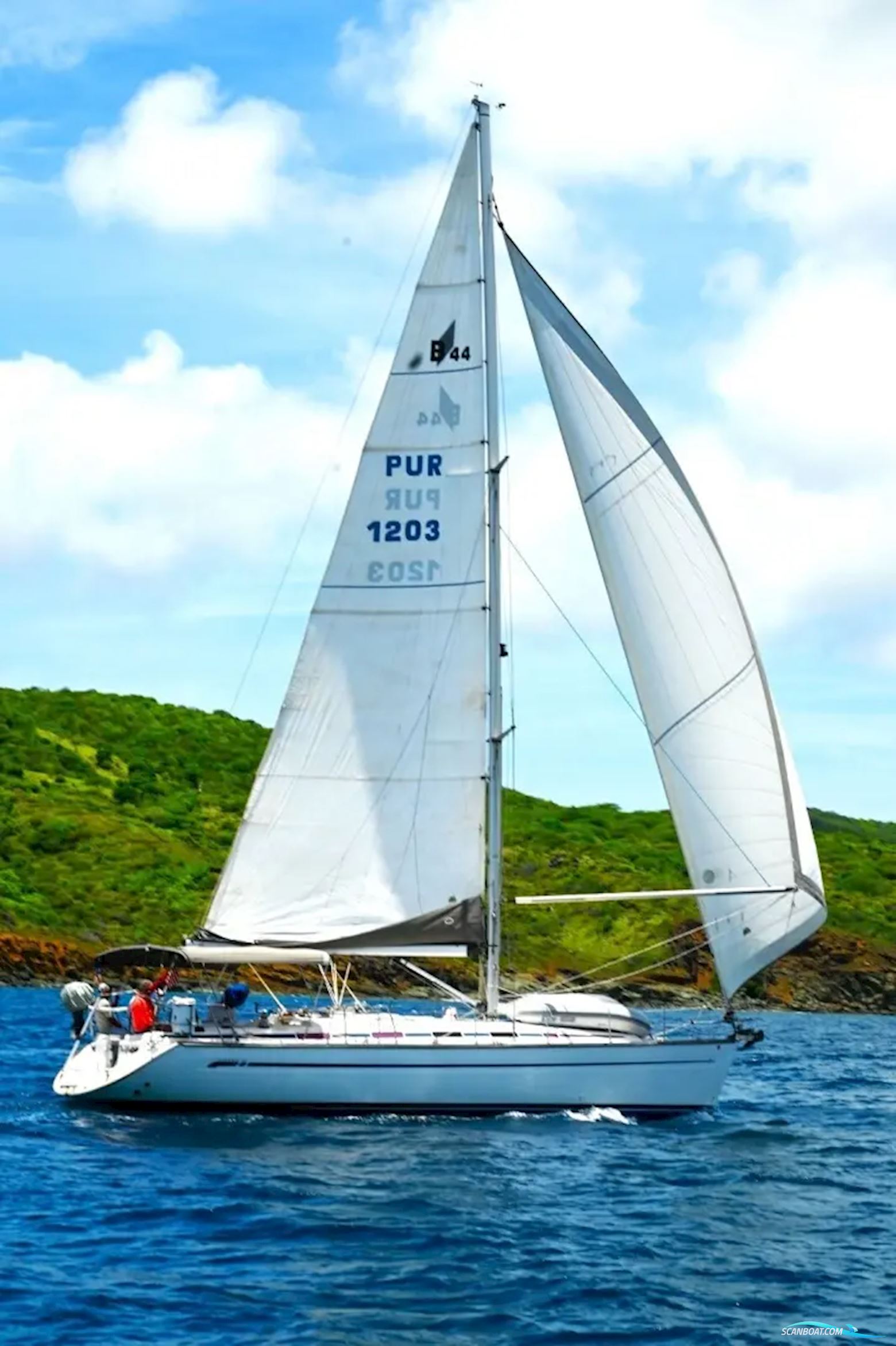 Bavaria 44