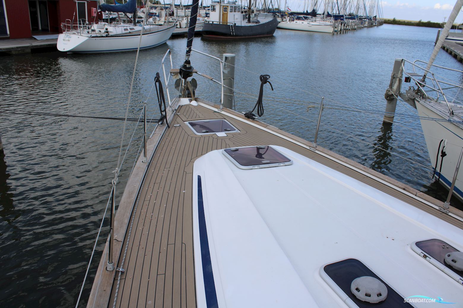 Bavaria 44