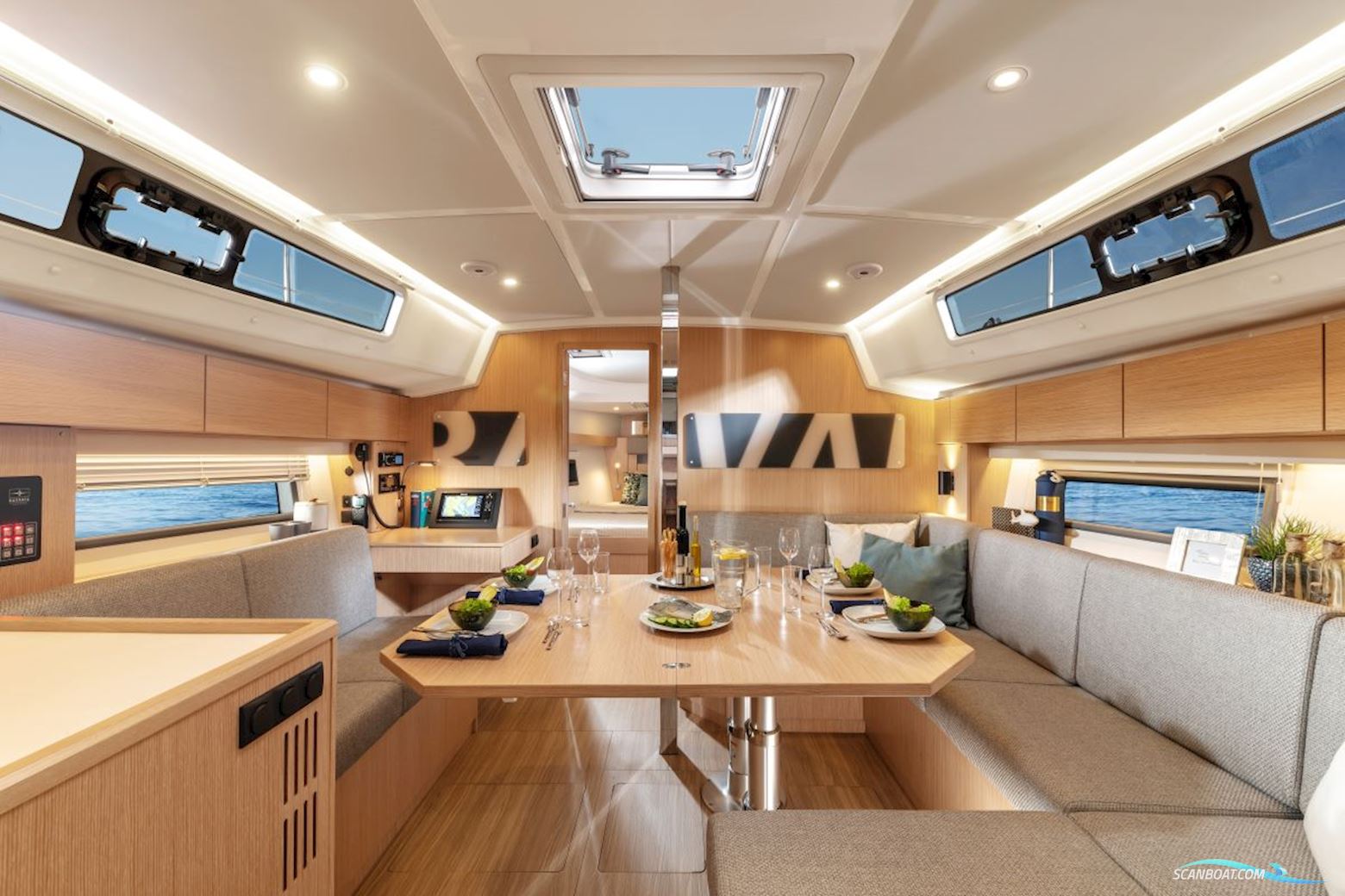 Bavaria C 42 