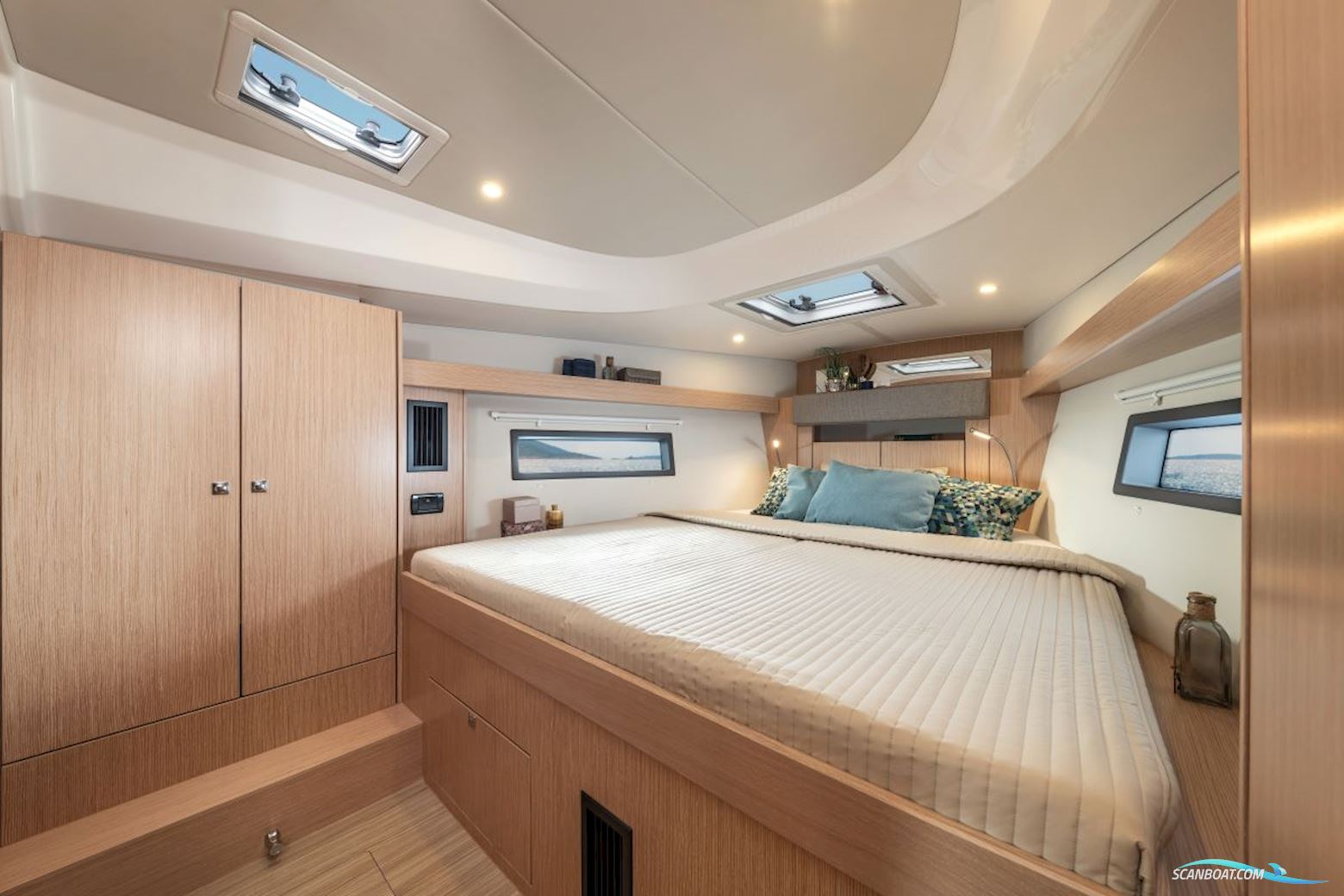 Bavaria C 42 
