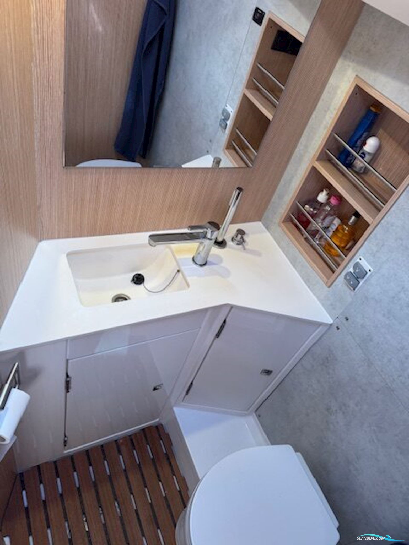 BAVARIA C 42 STYLE PRIVATBÅD