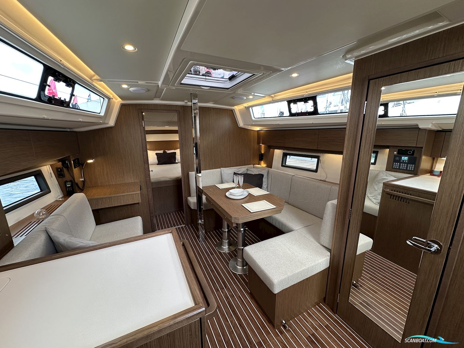 Bavaria C38