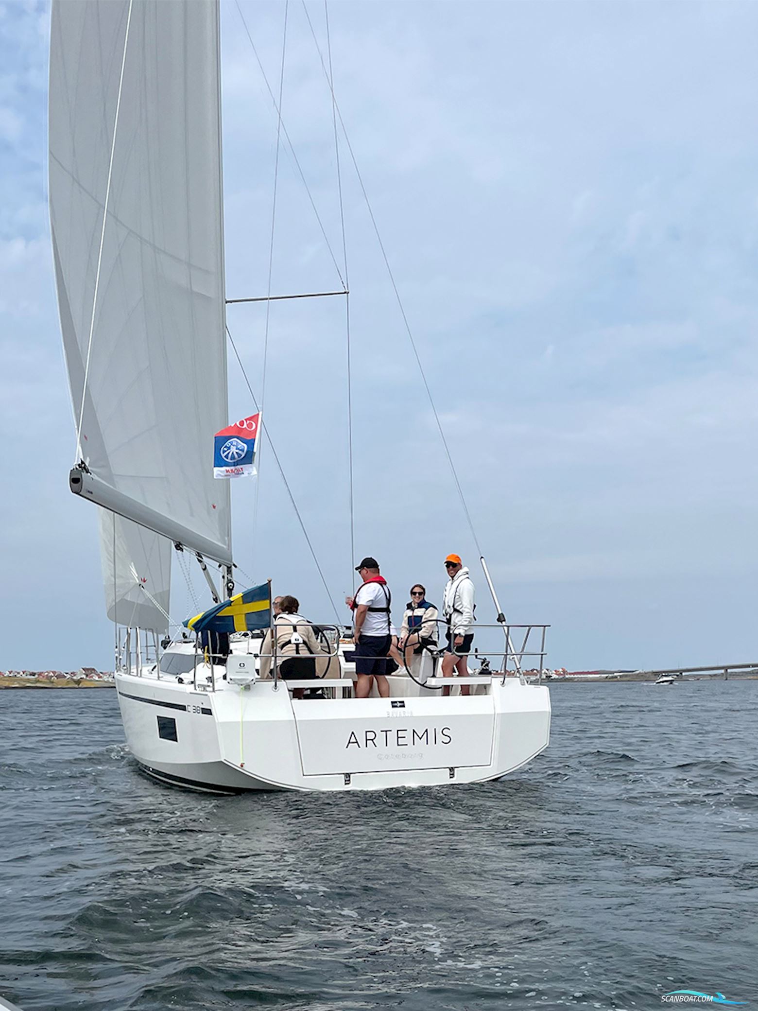 Bavaria C38