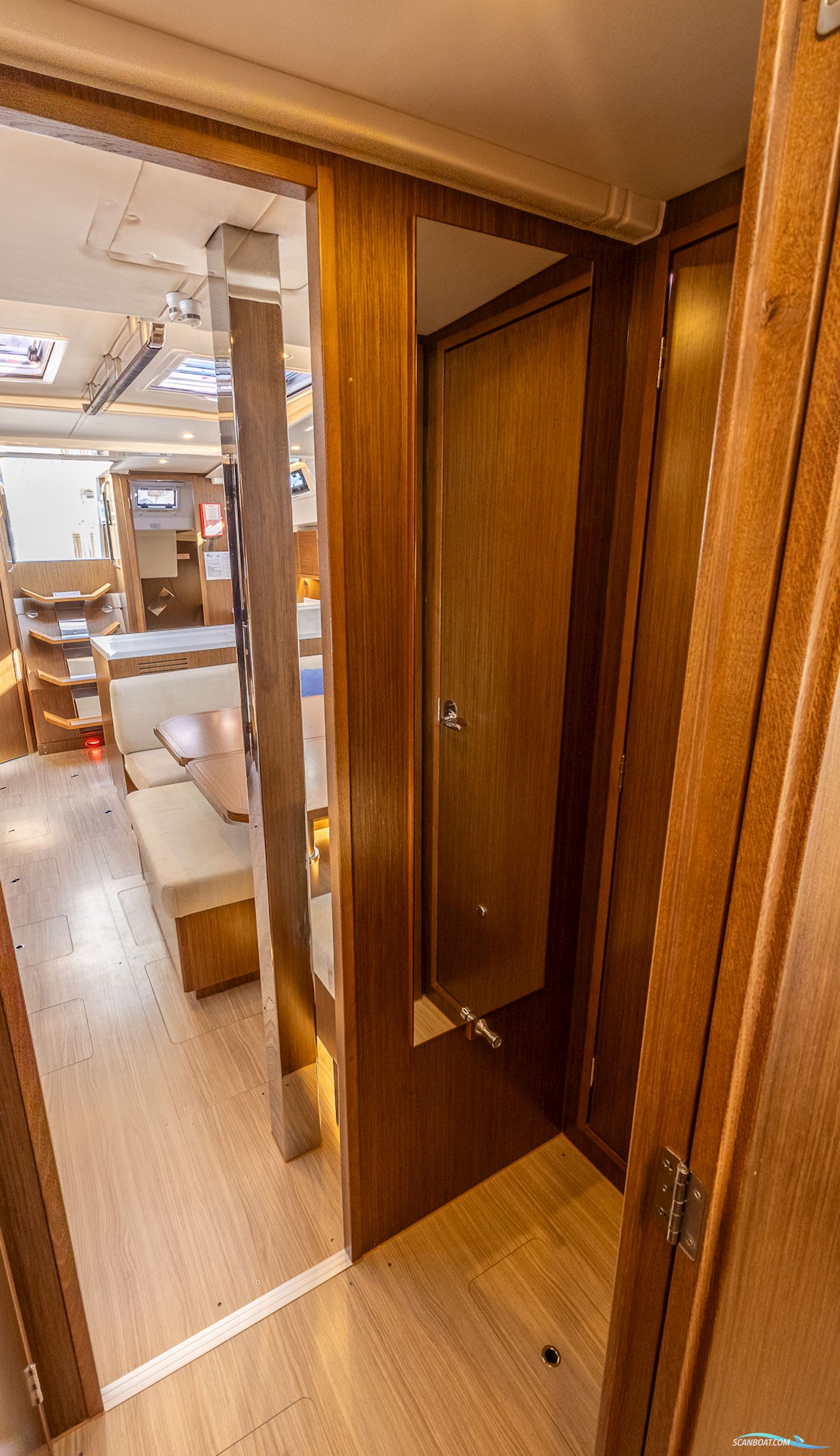 Bavaria C45 Style