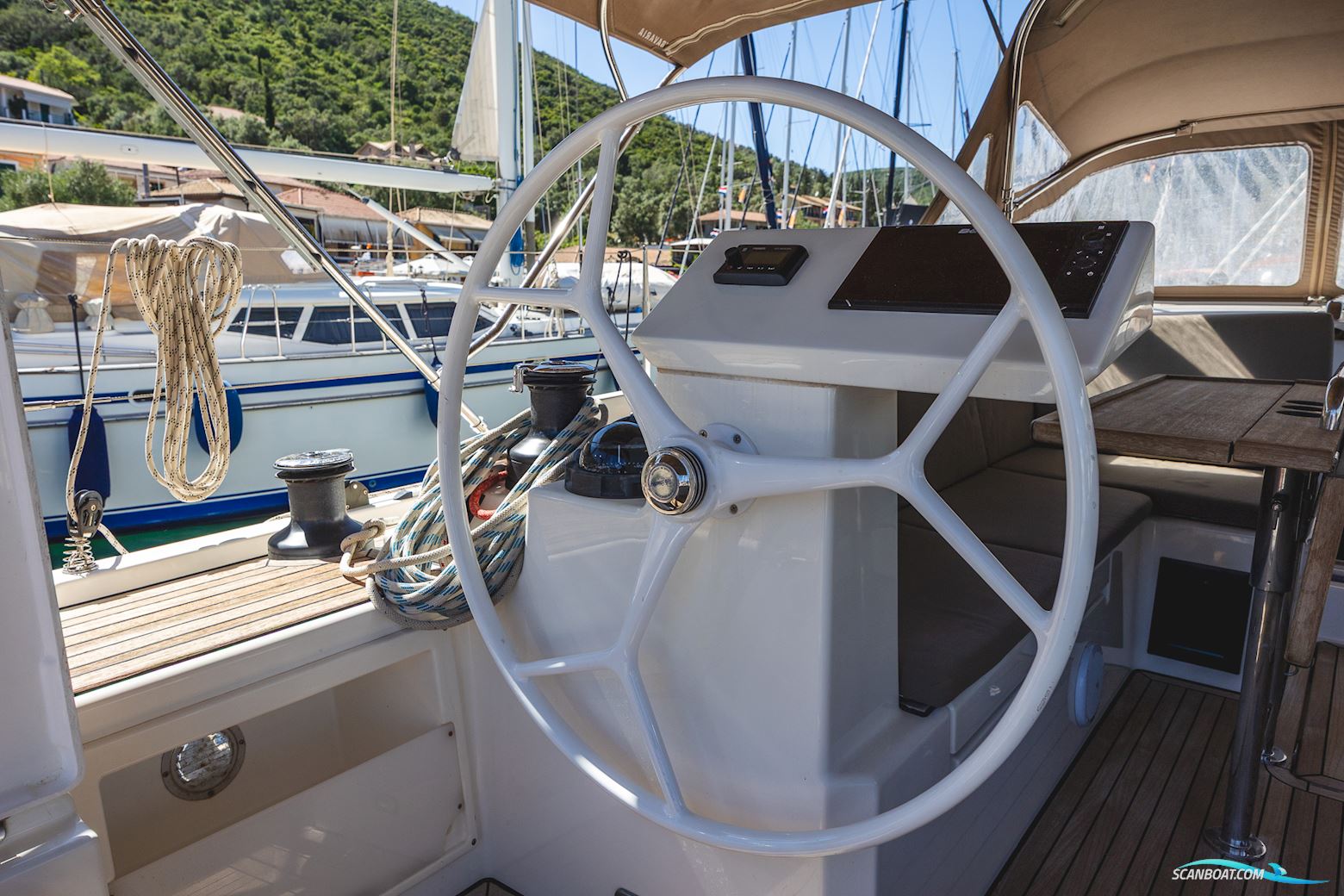 Bavaria C45 Style