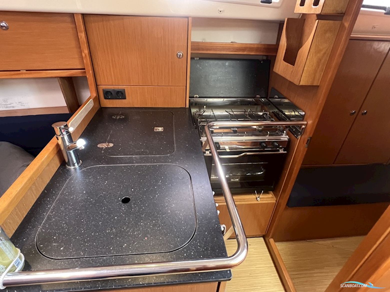 Bavaria Cruiser 32