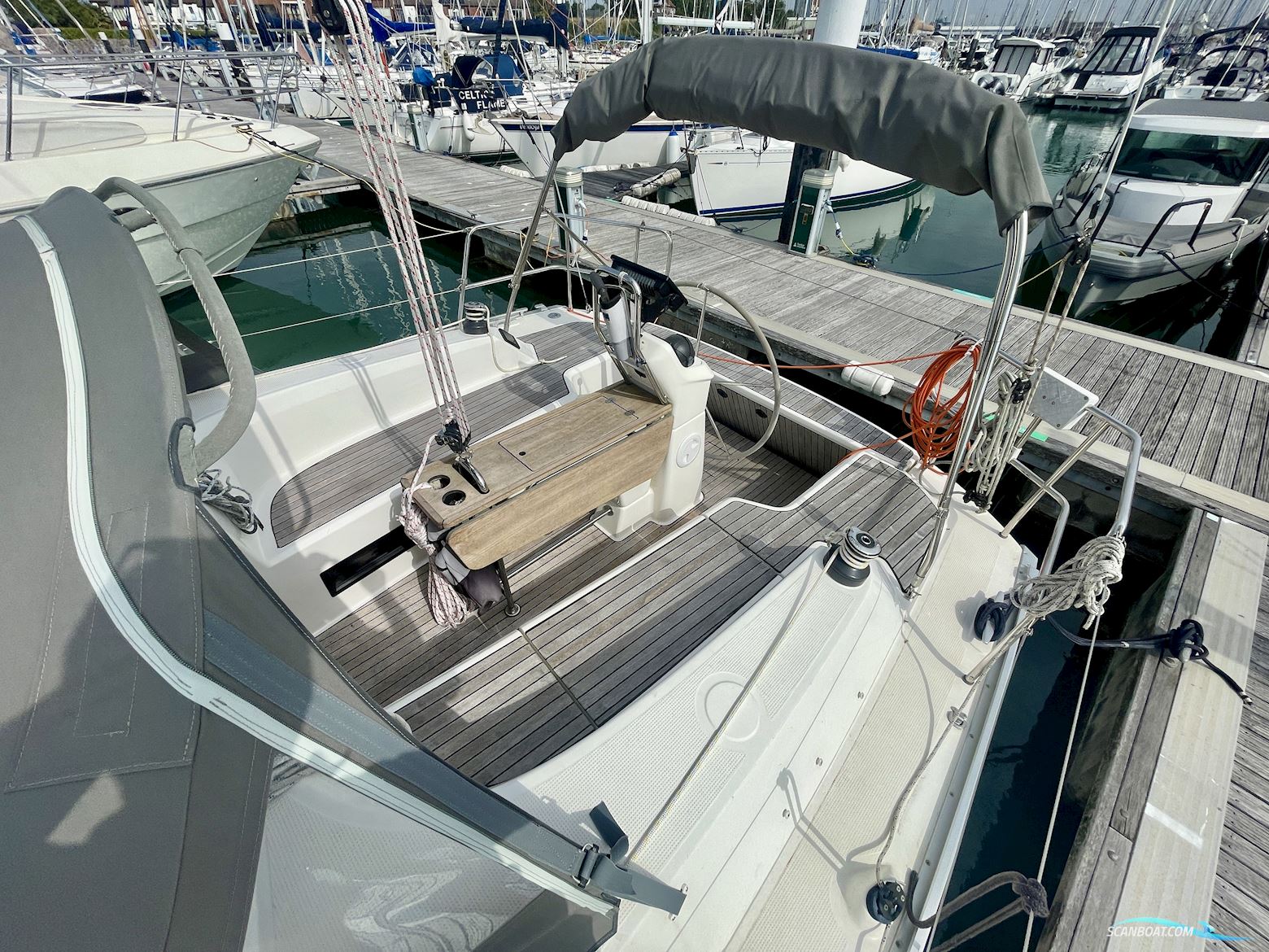 Bavaria Cruiser 33