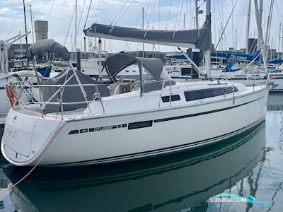 Bavaria Cruiser 33 Segelbåt 2015, med Volvo Penta motor, England
