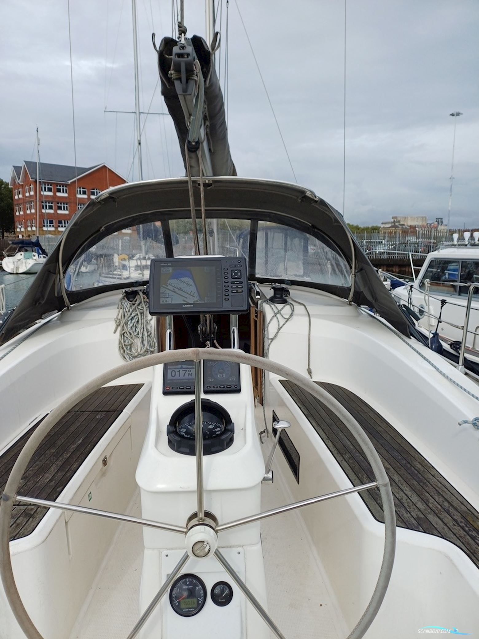 Bavaria Cruiser 33