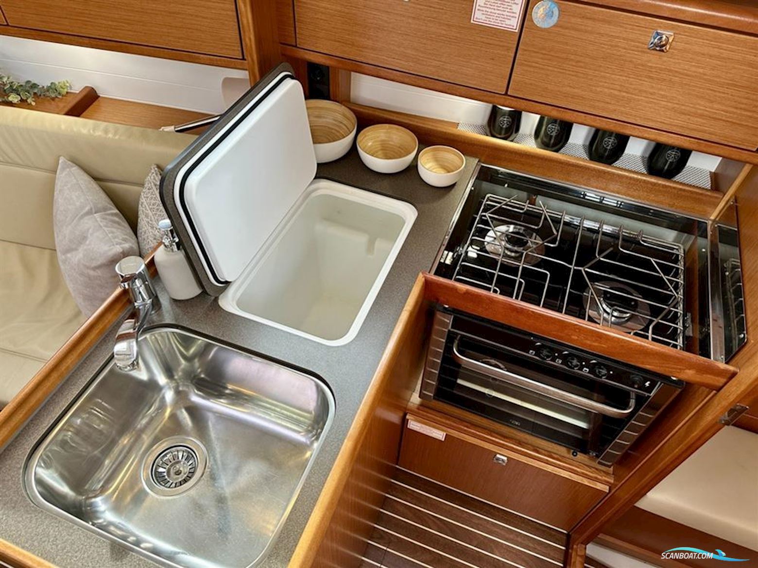 Bavaria Cruiser 34