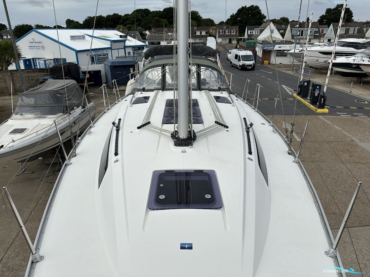 Bavaria Cruiser 37