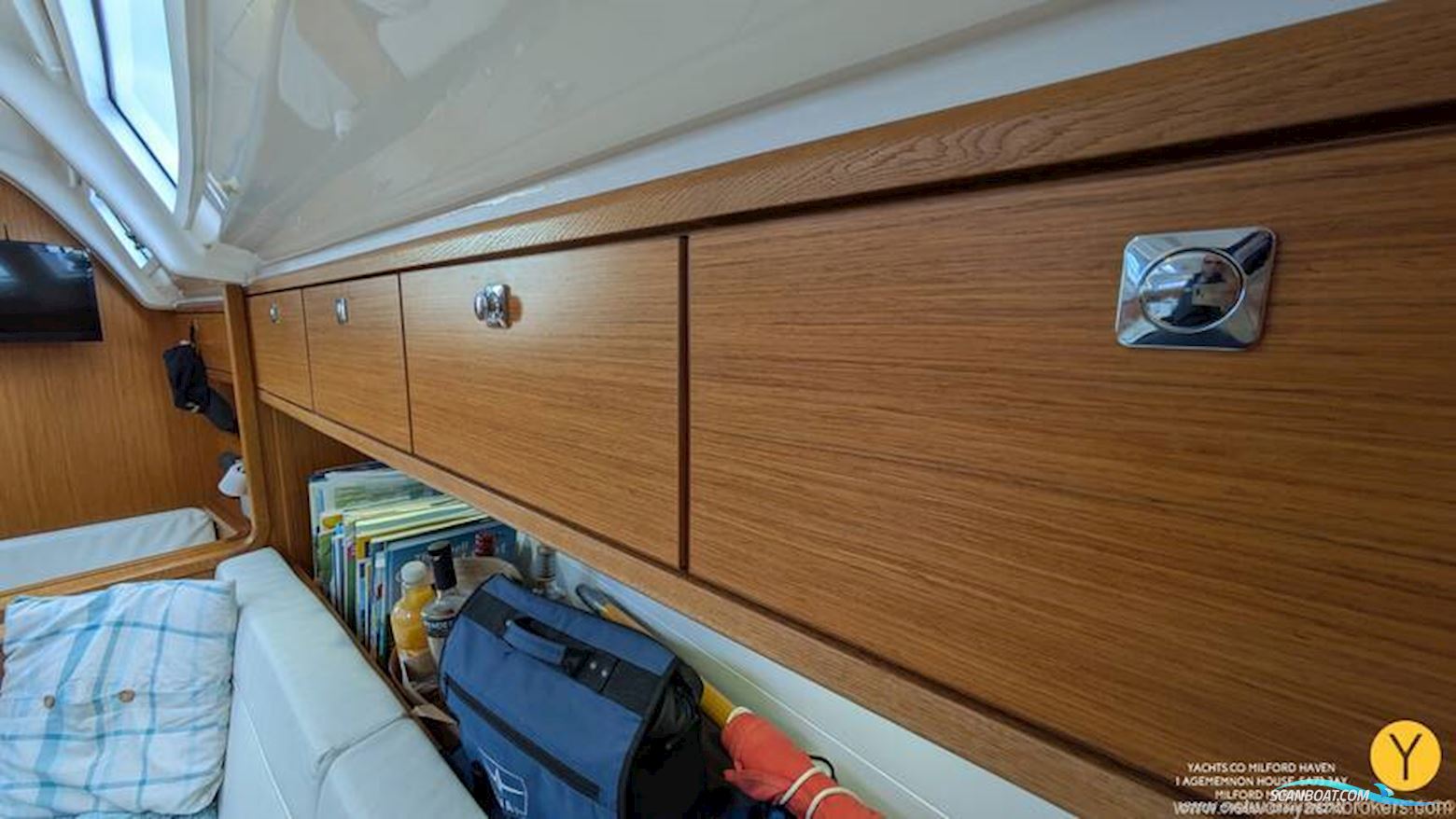 Bavaria Cruiser 37