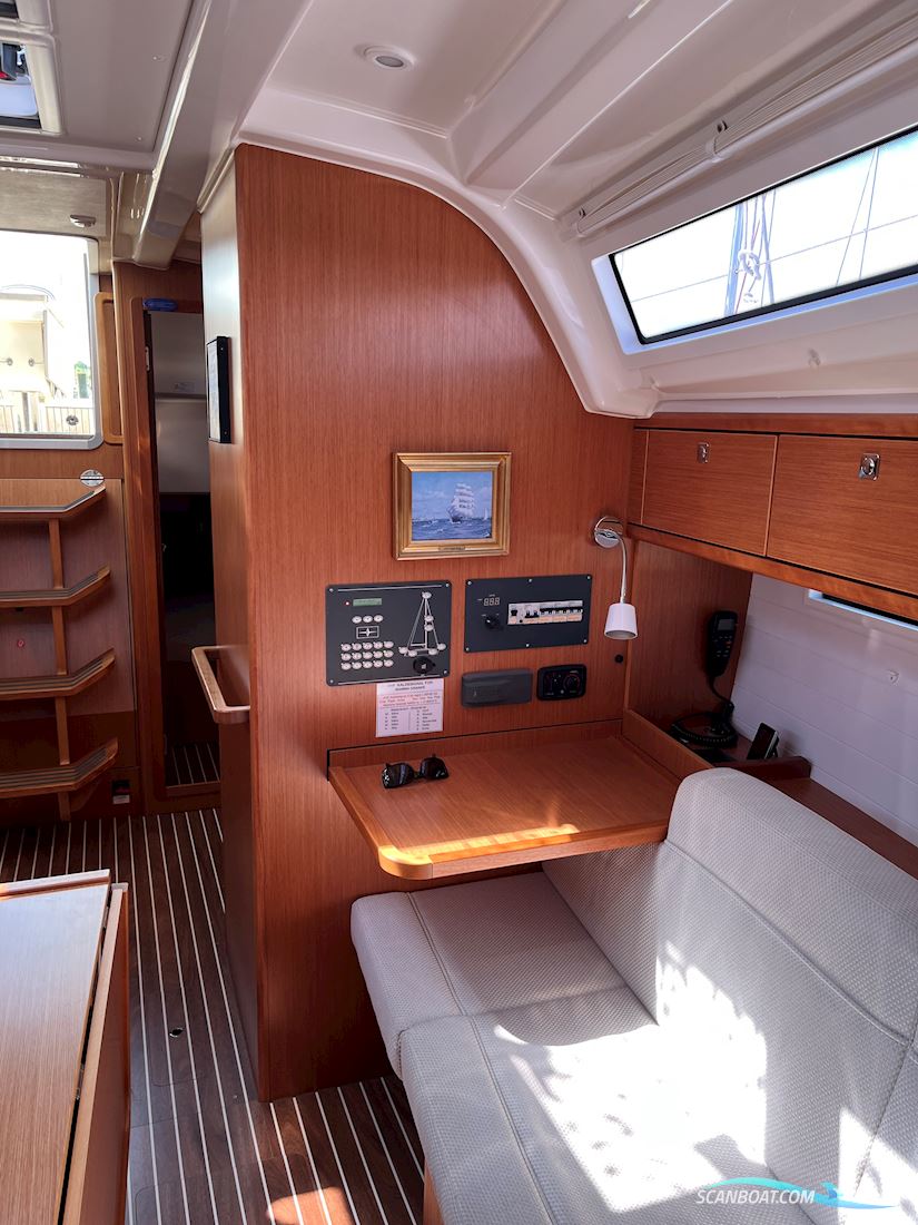 Bavaria Cruiser 37