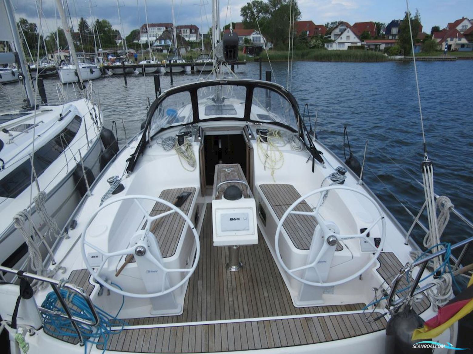 Bavaria Cruiser 37