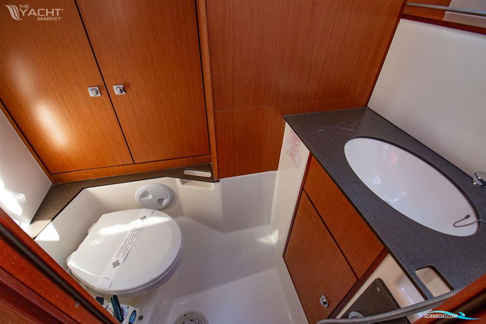Bavaria Cruiser 37