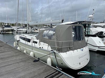 Bavaria Cruiser 37 Segelbåt 2015, med Volvo Penta motor, England