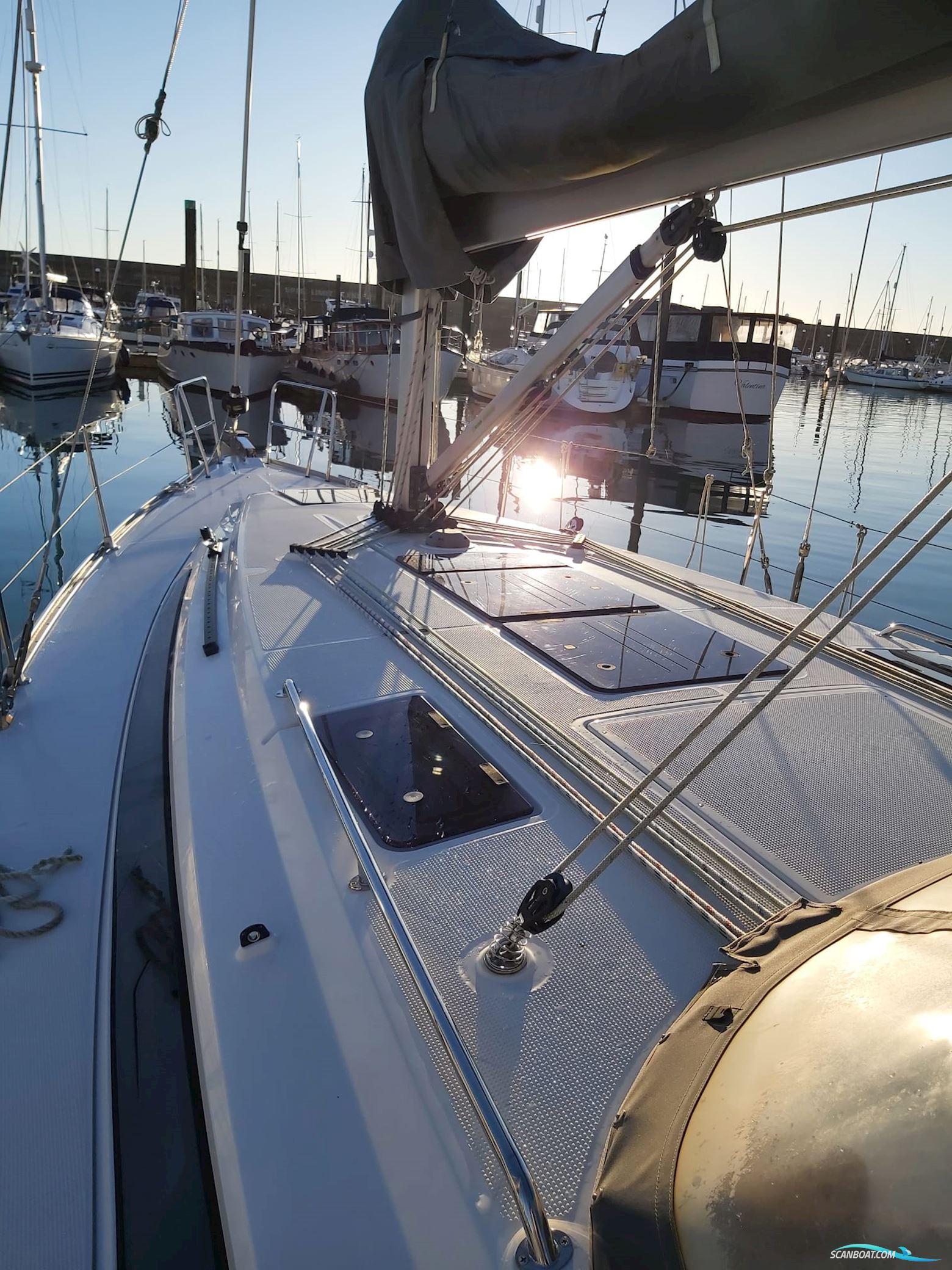 Bavaria Cruiser 37