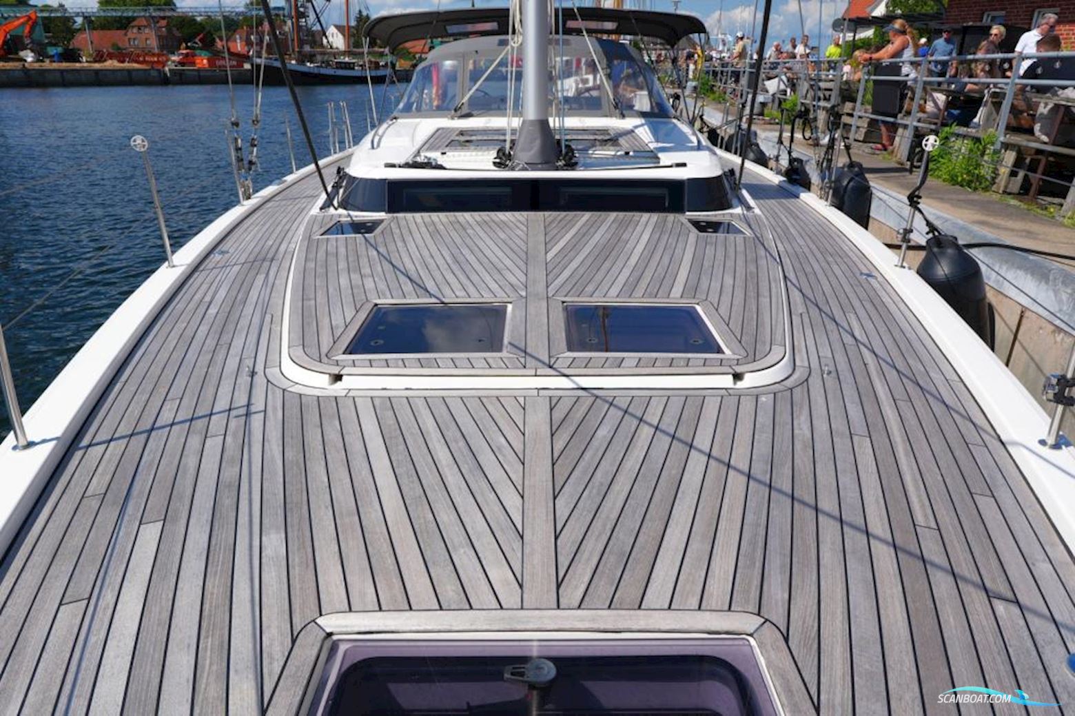 Bavaria Cruiser 57 Style