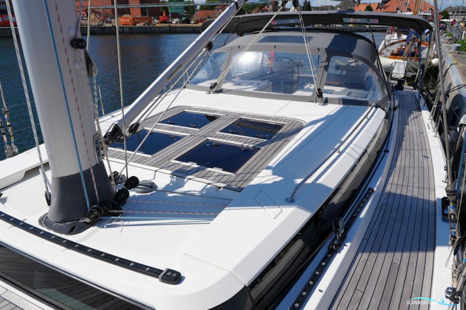 Bavaria Cruiser 57 Style