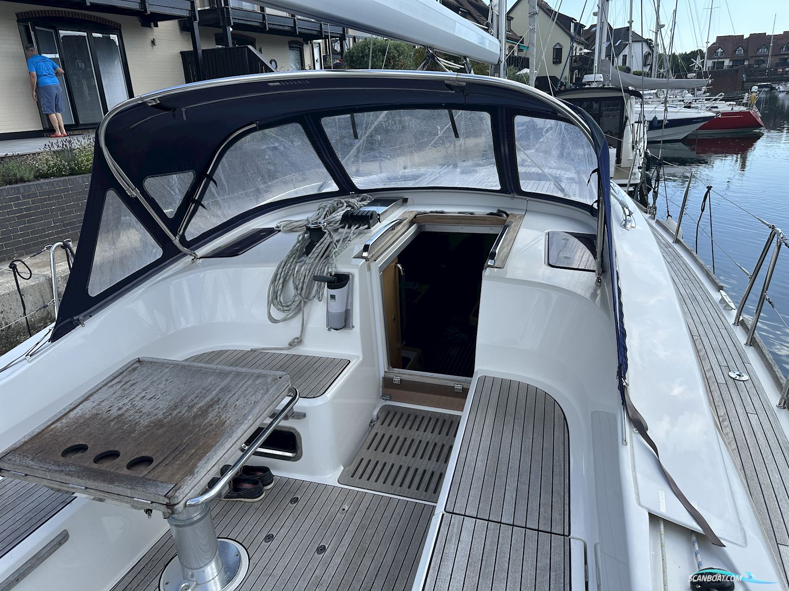 Bavaria Vision 42 Blue Edition