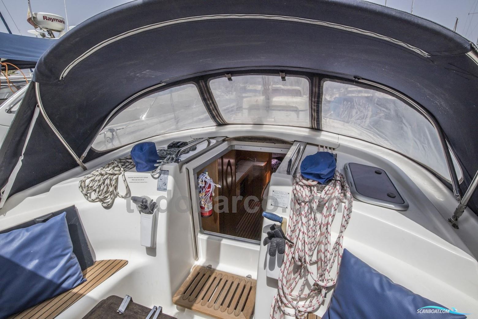 BAVARIA YACHTS 39 Cruiser