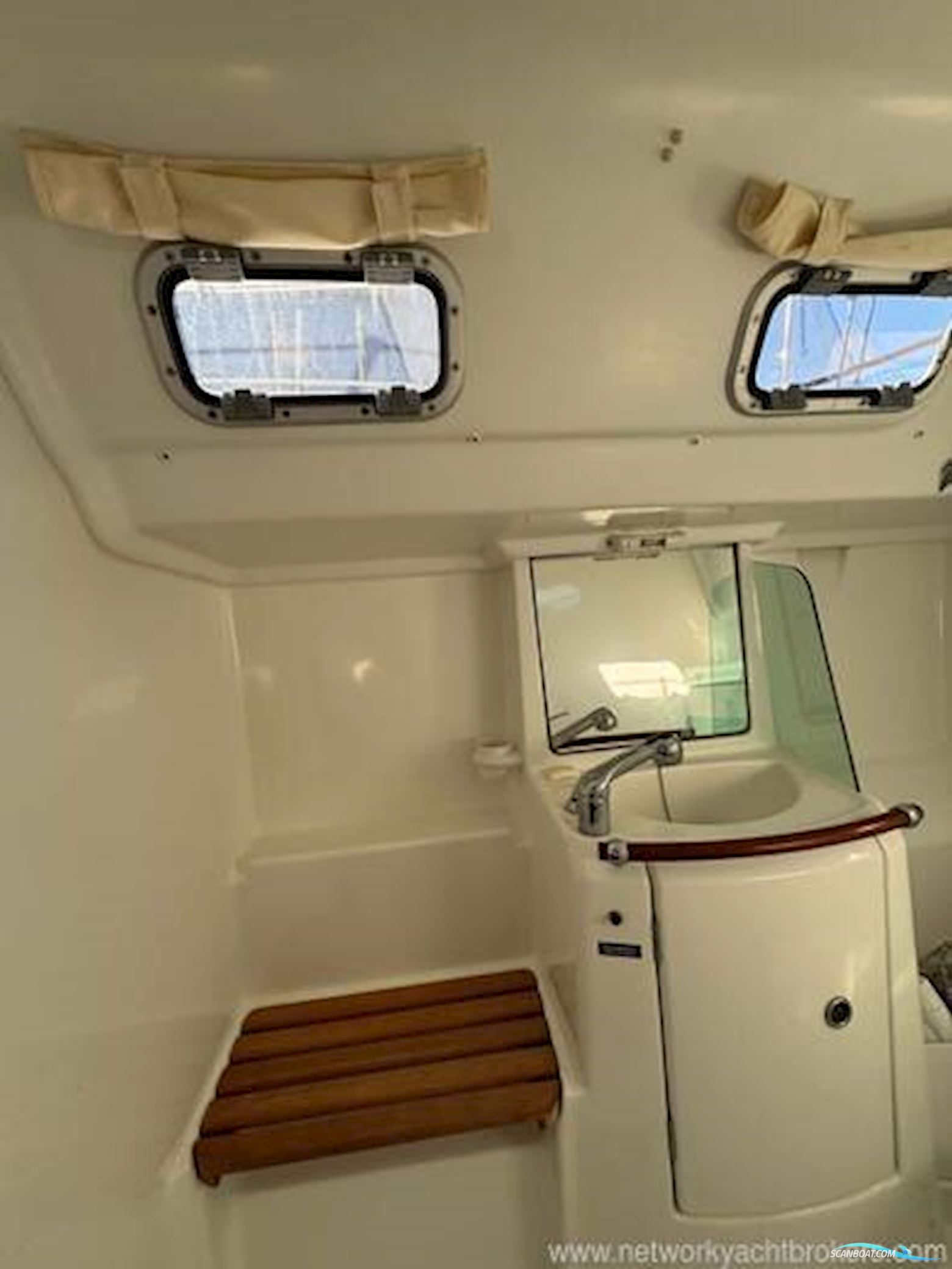 Beneteau 323