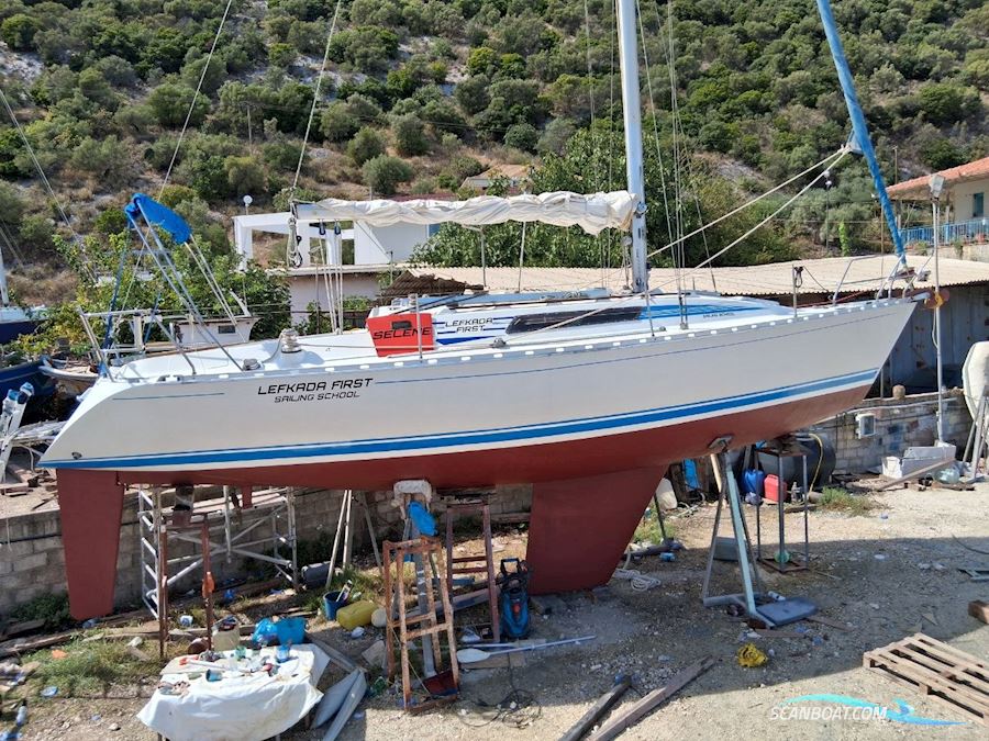 Beneteau 34.5 First Segelbåt 1885, med Volvo Penta motor, Grekland