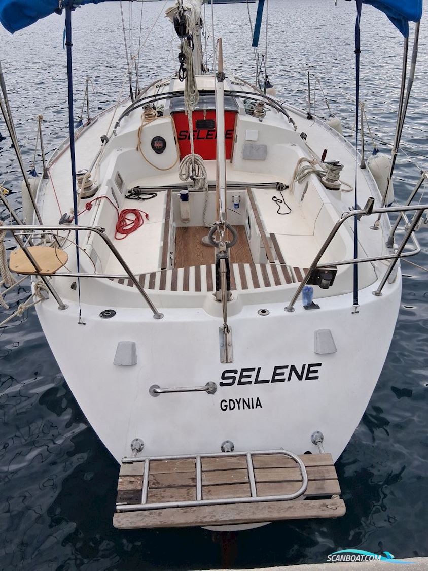 Beneteau 34.5 First