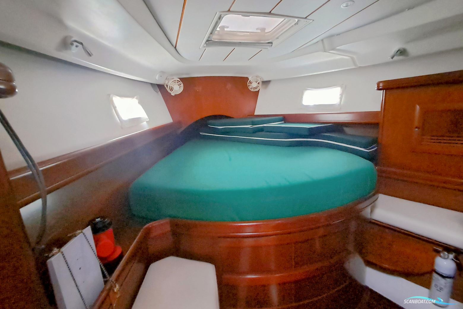 Beneteau 423