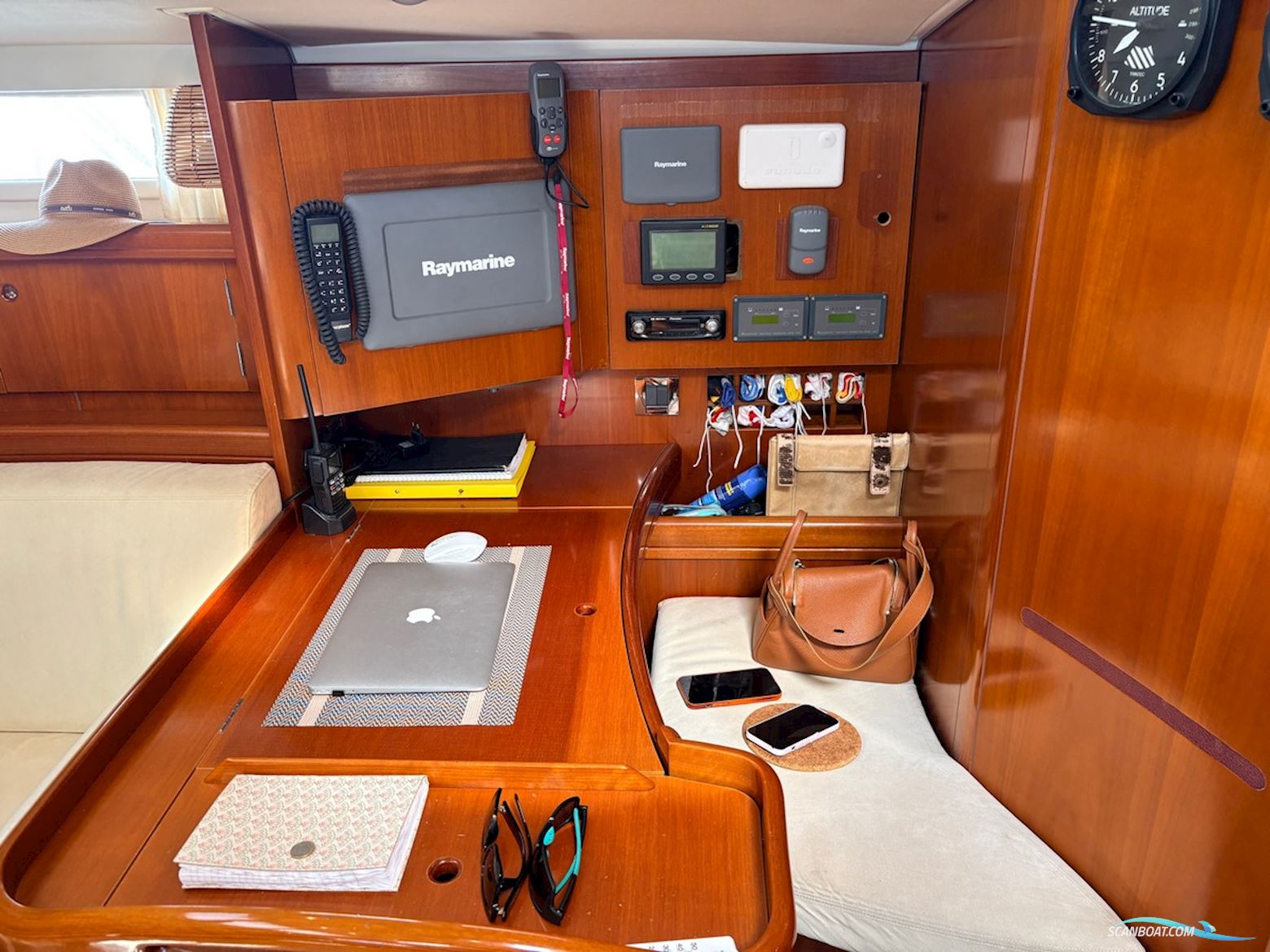 Beneteau 57