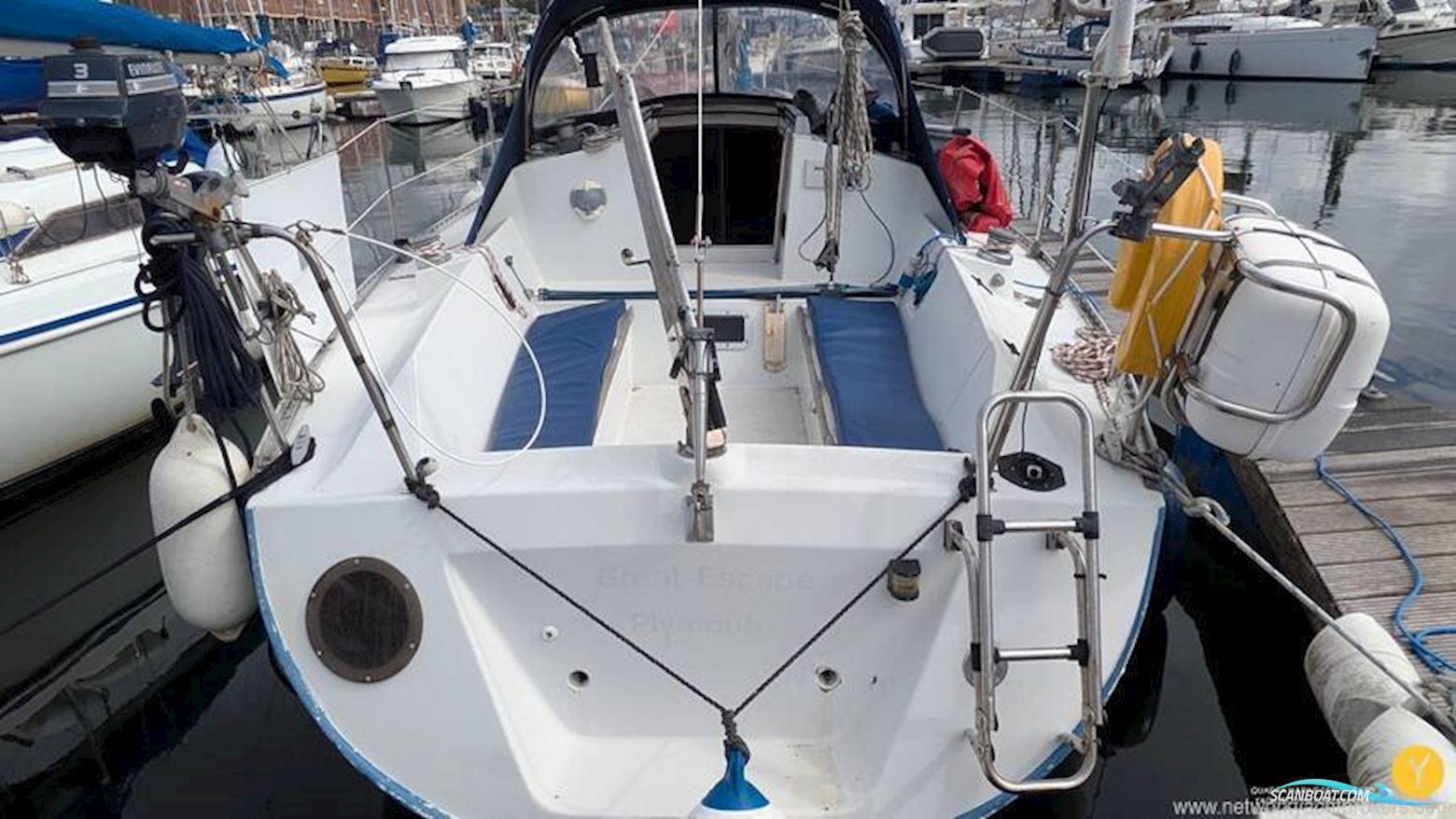 Beneteau Antares 9