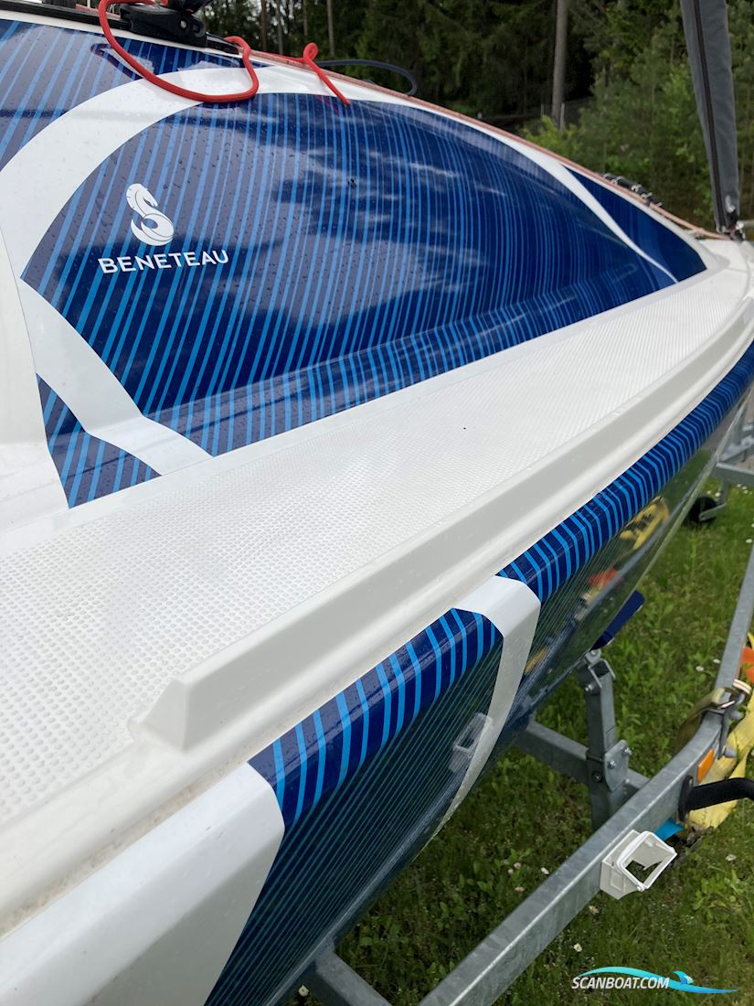 Beneteau First 18 SE
