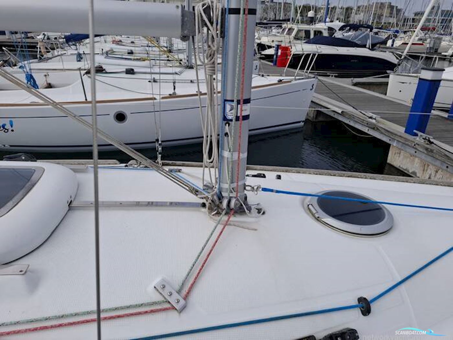Beneteau first 211