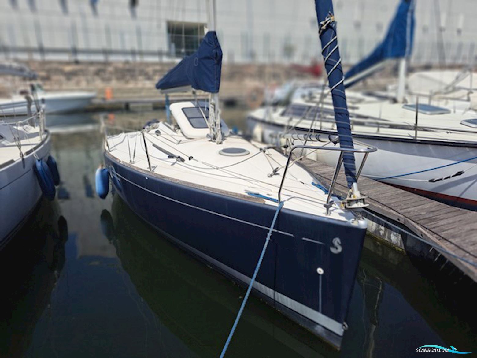 Beneteau First 211
