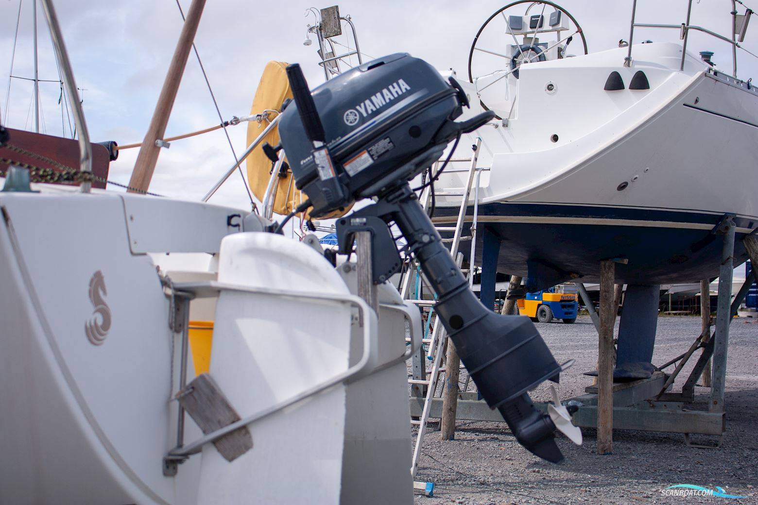 Beneteau First 211