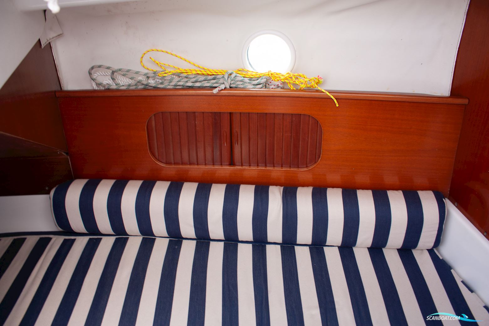 Beneteau First 211