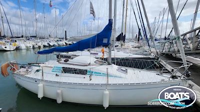 Beneteau First 235 Quille Relevable Segelbåt 1992, med Yamaha motor, Frankrike