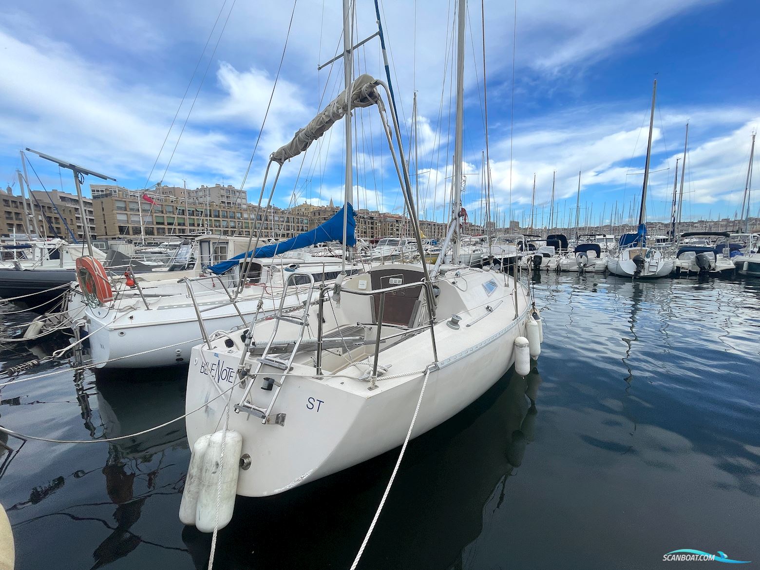 Beneteau First 28