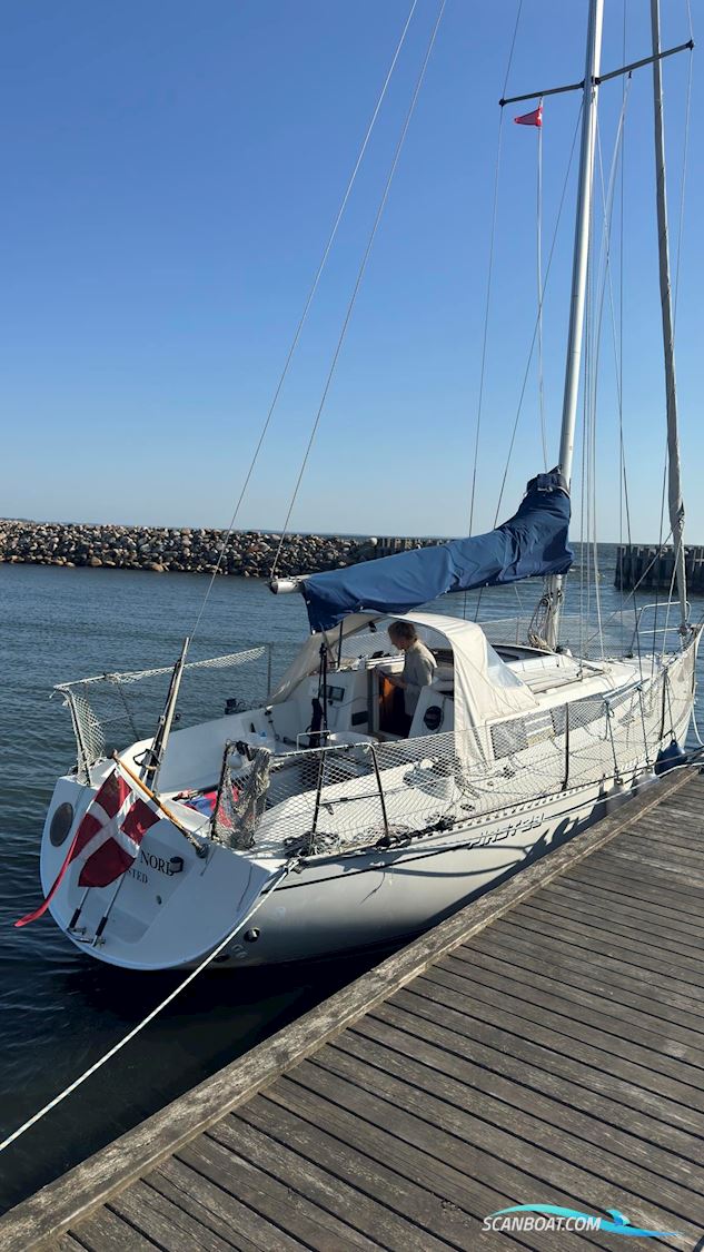 Beneteau First 29